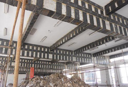 青岛地区六层地下室堵漏防水综合技术施工步骤 　